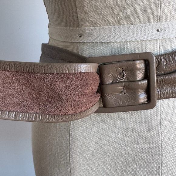 Vintage 80s Taupe Buttery Kid Leather Belt - Picture 6 of 9